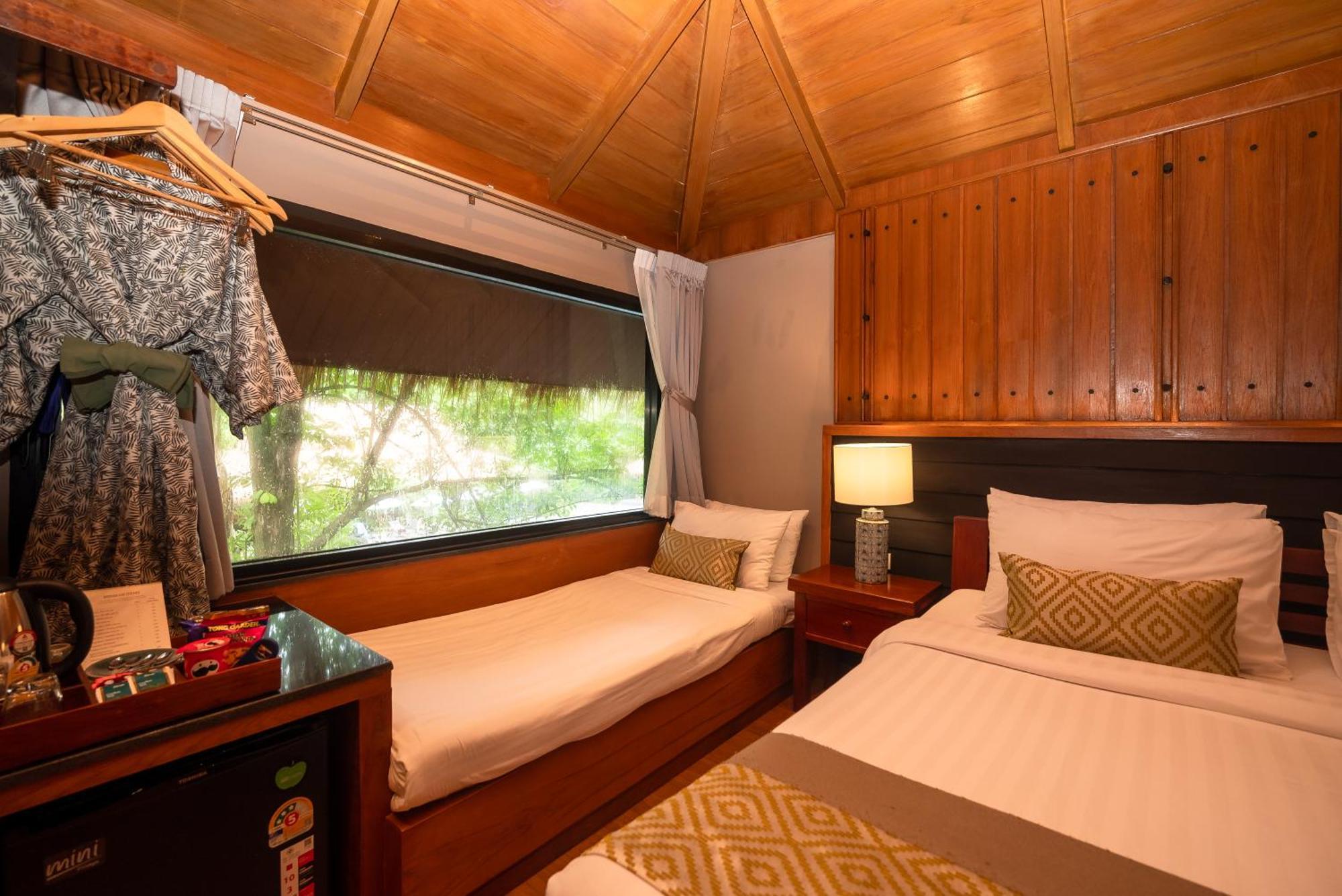 River Kwai Resotel Ban Huai Maenam Noi Екстериор снимка