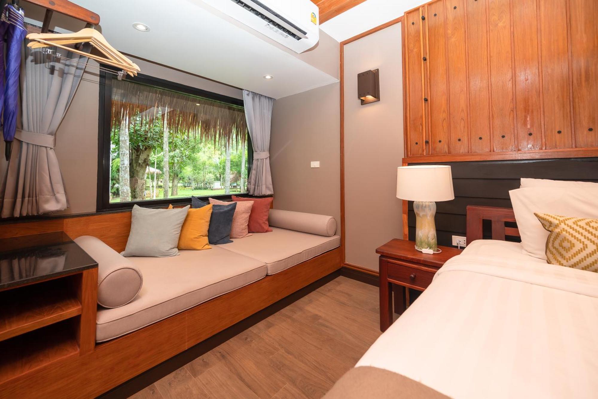 River Kwai Resotel Ban Huai Maenam Noi Екстериор снимка